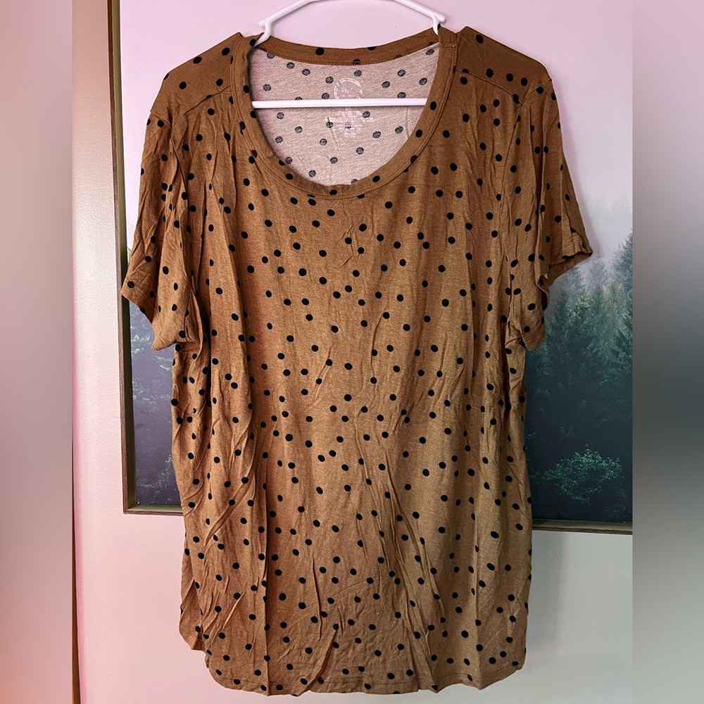 NWOT maurices polka dot 24/7 tee